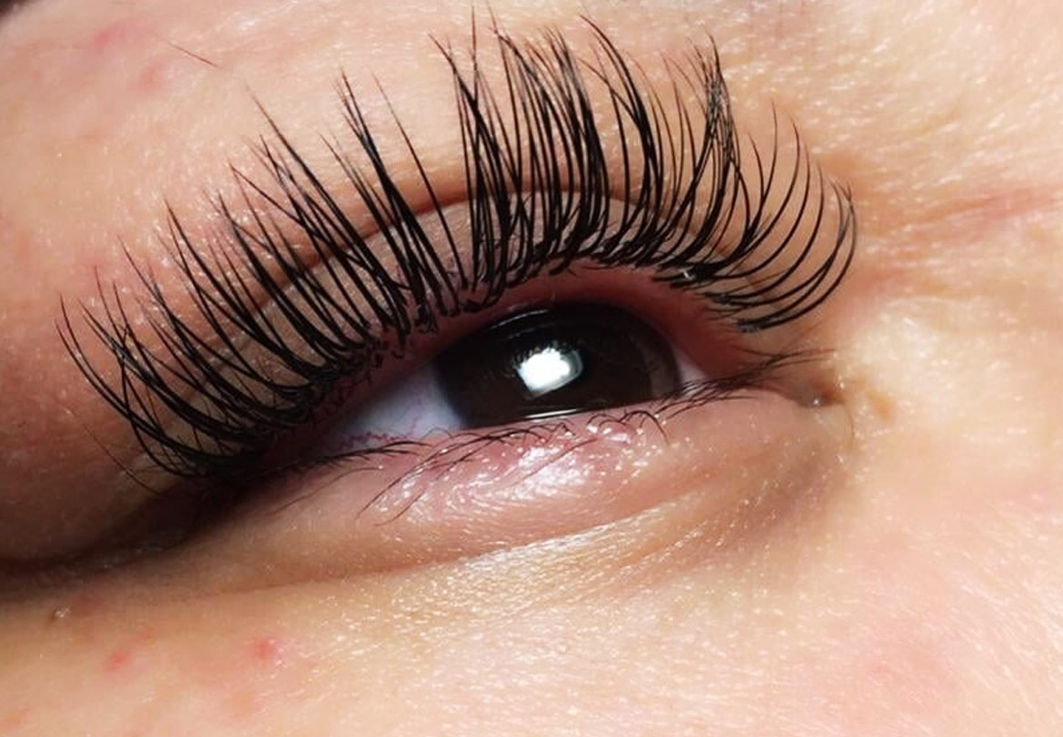 Grow Longer Eyelashes – Natural Solutions For Eyelash Development
